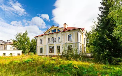 22-этажный коттедж 651 м² без отделки