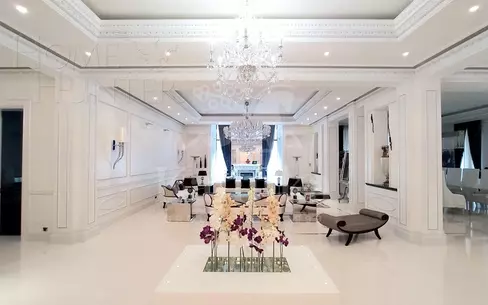 3-этажный коттедж 1 831 м² с отделкой