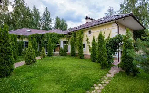 2-этажный коттедж 450 м² с отделкой
