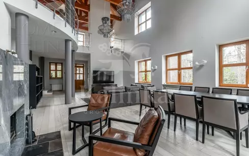 2-этажный коттедж 650 м² с отделкой