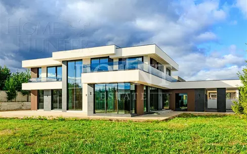 2-этажный коттедж 621 м² без отделки