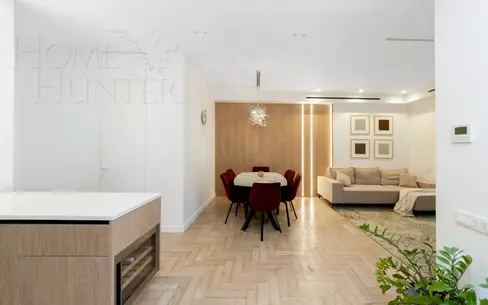 4-КОМН. КВАРТИРА С ОТДЕЛКОЙ 130 М² НА 3 ЭТАЖЕ