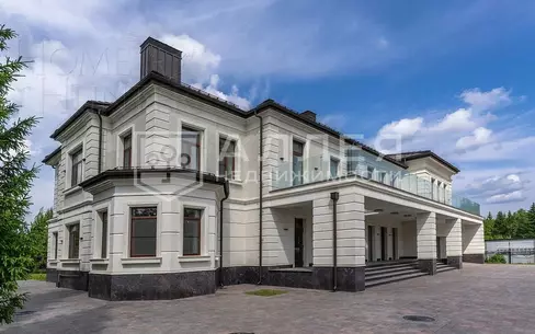 2-этажный коттедж 815 м² с отделкой