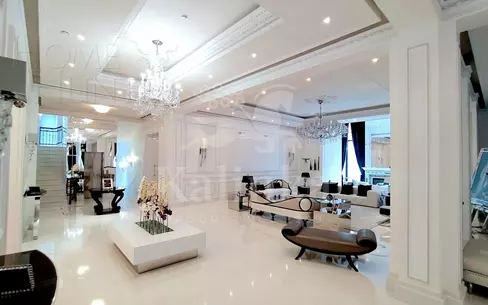 3-этажный коттедж 1 831 м² с отделкой