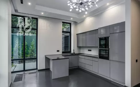 2-этажный коттедж 300.3 м² с отделкой