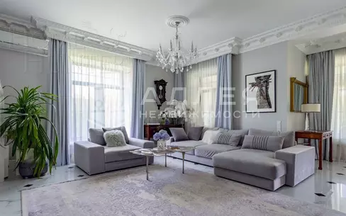 2-этажный коттедж 550 м² с отделкой