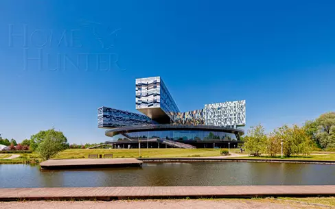 5-КОМН. КВАРТИРА С ОТДЕЛКОЙ 220.3 М² НА 2 ЭТАЖЕ