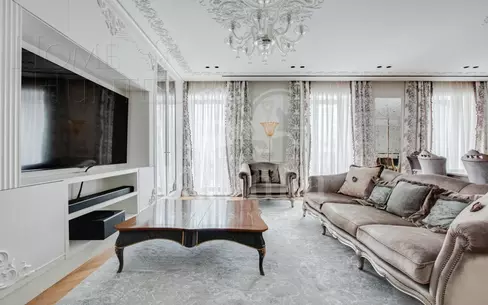 4-КОМН. КВАРТИРА С ОТДЕЛКОЙ 200.7 М² НА 4 ЭТАЖЕ