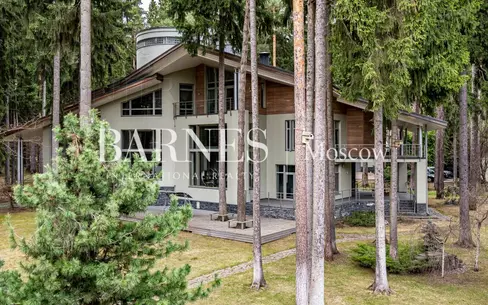 2-этажный коттедж 1 622 м² с отделкой