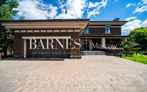 2-этажный коттедж 550 м² с отделкой