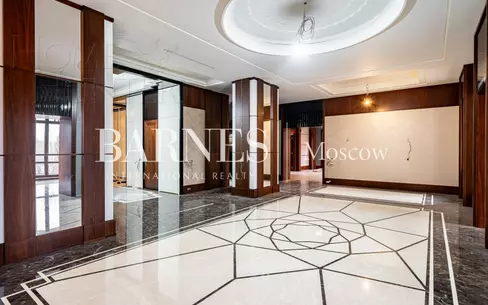 2-этажный коттедж 1 244 м² с отделкой