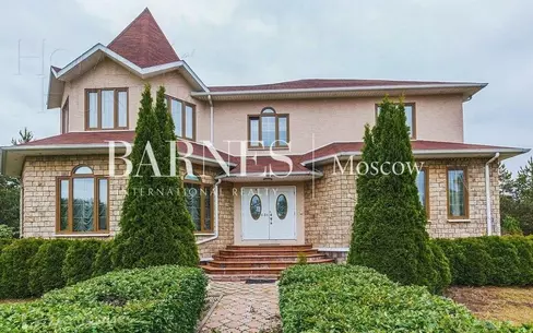 2-этажный коттедж 550 м² с отделкой