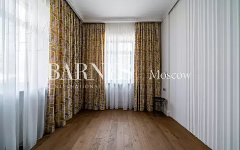 2-этажный коттедж 335 м² с отделкой