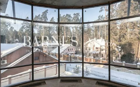 2-этажный коттедж 950 м² без отделки