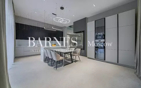 2-этажный коттедж 720 м² с отделкой