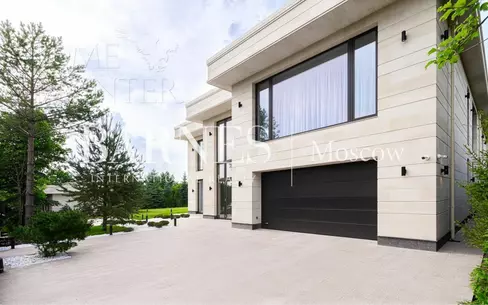 2-этажный коттедж 1 071 м² с отделкой