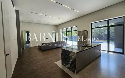 2-этажный коттедж 500 м² с отделкой