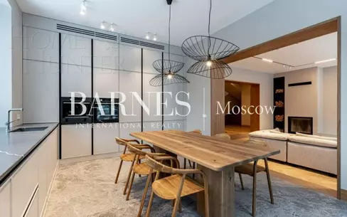 2-этажный коттедж 338 м² с отделкой