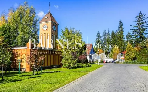 Участок 15 сот. в охраняемом поселке