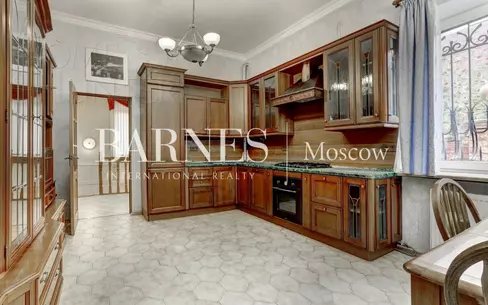 2-этажный коттедж 320 м² с отделкой