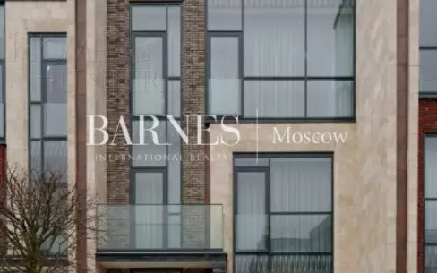 4-этажный таунхаус 278 м² с отделкой