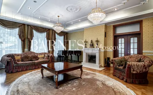 3-этажный коттедж 633 м² с отделкой