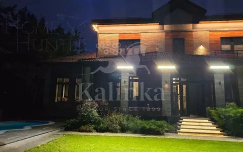 2-этажный коттедж 600 м² с отделкой