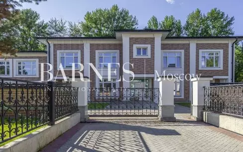 2-этажный коттедж 660 м² с отделкой