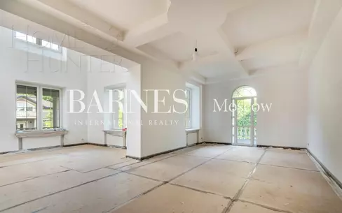 3-этажный коттедж 1 162 м² с отделкой