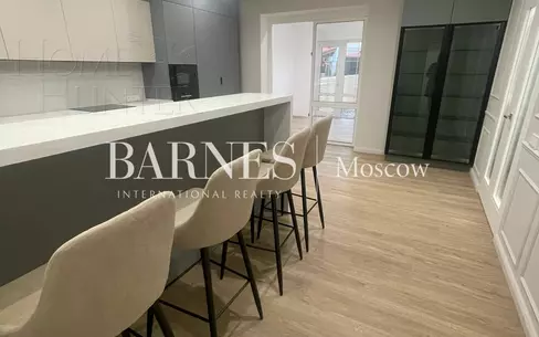 2-этажный таунхаус 220 м² с отделкой
