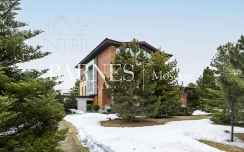 3-этажный коттедж 980 м² с отделкой