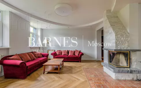 2-этажный коттедж 370 м² с отделкой