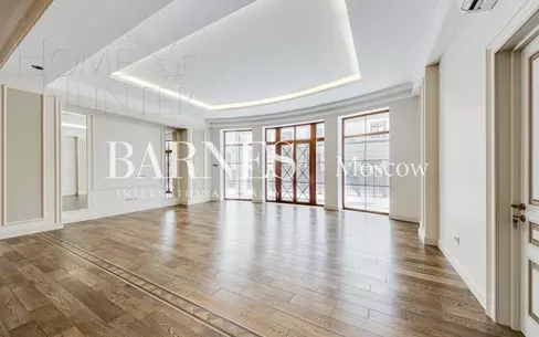 2-этажный коттедж 1 070 м² с отделкой