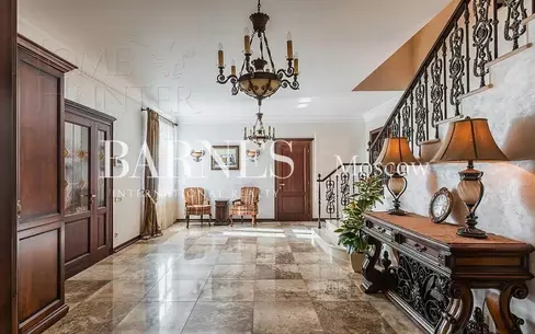 2-этажный коттедж 613 м² с отделкой