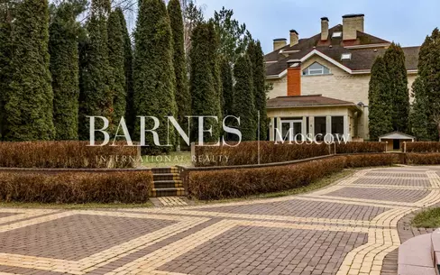 2-этажный коттедж 1 087 м² с отделкой