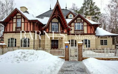 2-этажный коттедж 1 200 м² с отделкой