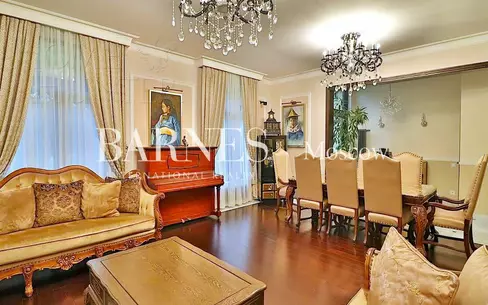 2-этажный таунхаус 330 м² с отделкой