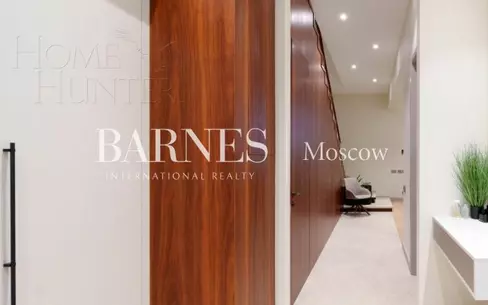 4-этажный таунхаус 278 м² с отделкой