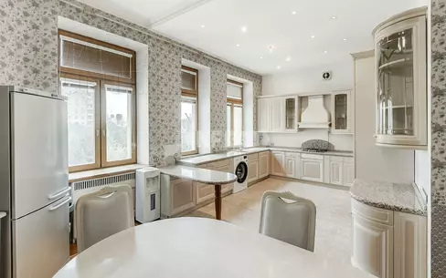 3-КОМН. КВАРТИРА С ОТДЕЛКОЙ 159.5 М² НА 5 ЭТАЖЕ