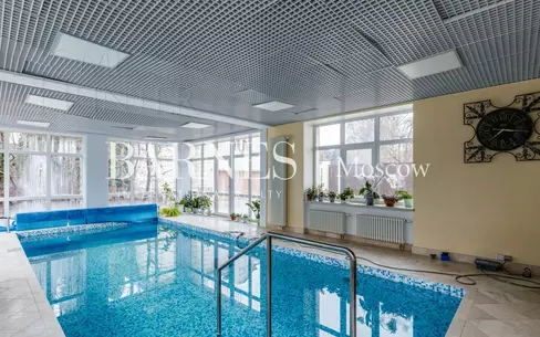 2-этажный коттедж 1 087 м² с отделкой