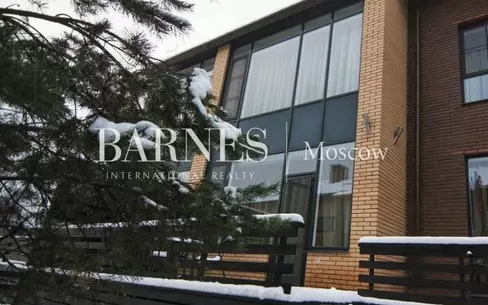 2-этажный таунхаус 280 м² с отделкой