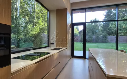 1-этажный коттедж 275 м² с отделкой