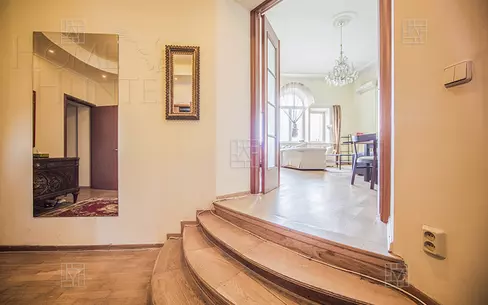 3-КОМН. КВАРТИРА С ОТДЕЛКОЙ 130.6 М² НА 8 ЭТАЖЕ