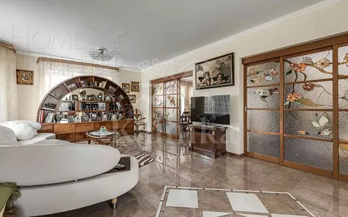 2-этажный коттедж 300 м² с отделкой