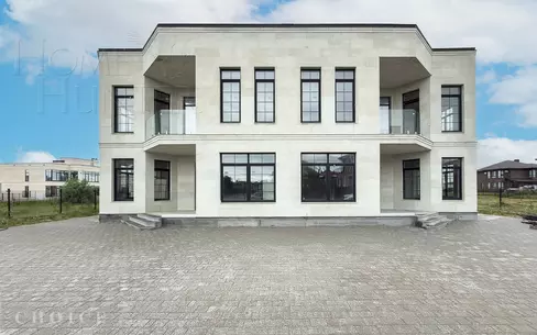 2-этажный таунхаус 260 м² без отделки