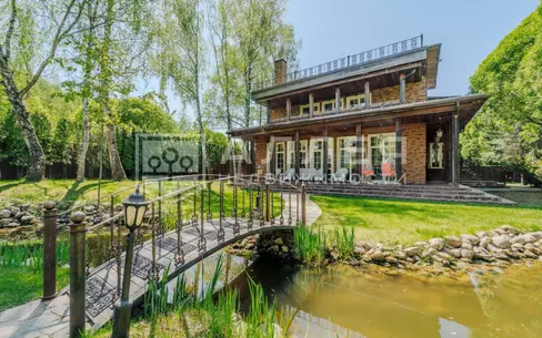 3-этажный коттедж 600 м² с отделкой