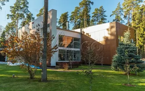 2-этажный коттедж 1 328 м² с отделкой