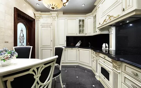 4-КОМН. КВАРТИРА С ОТДЕЛКОЙ 137.2 М² НА 3 ЭТАЖЕ