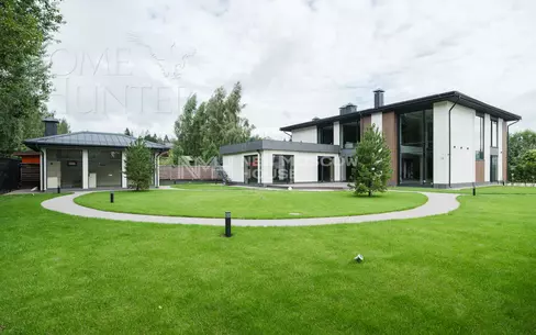 2-этажный коттедж 640 м² с отделкой