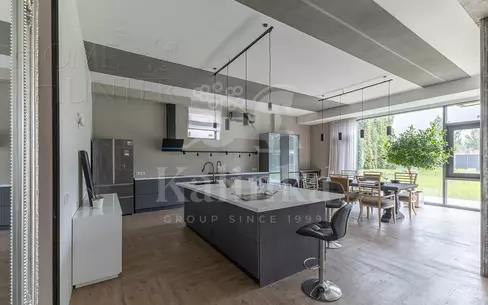 2-этажный коттедж 800 м² с отделкой